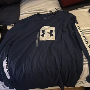 Under Armor Men’s Camo Boxed Navy Long Sleeve T-Shirt